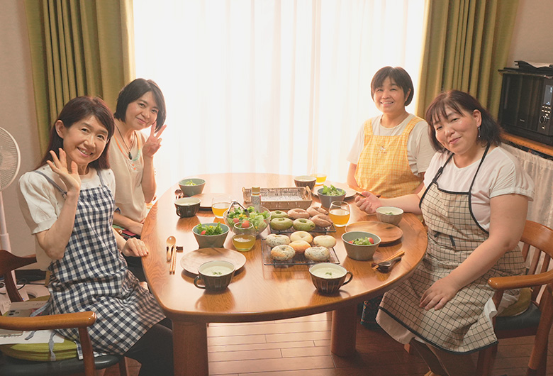 龍神 朝子 (タツガミ アサコ)